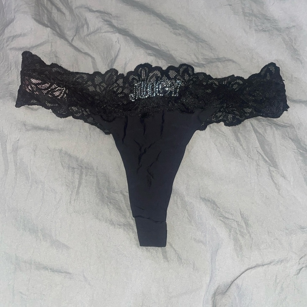 NWOT Juicy black lace thong